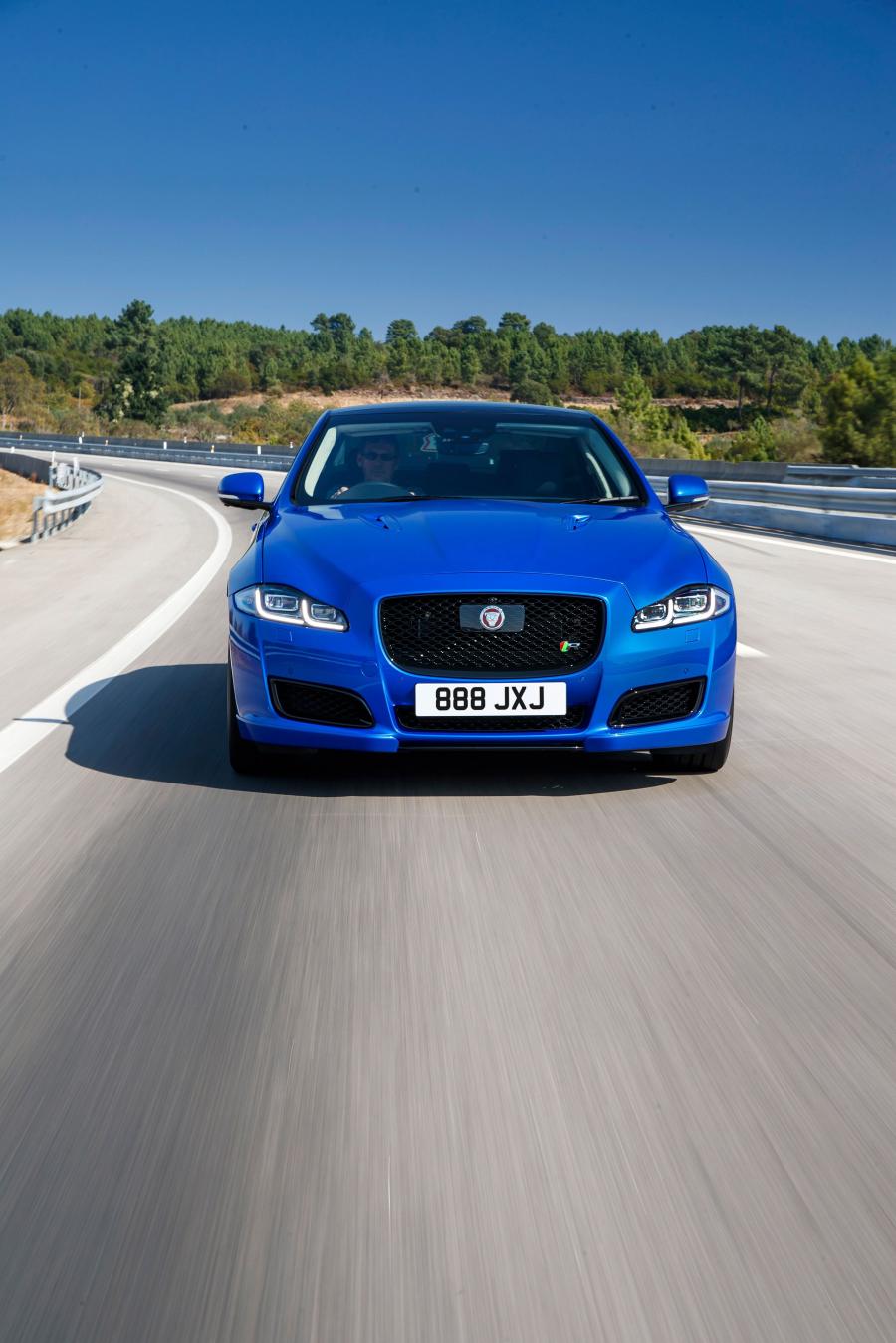  Jaguar XJR575 (X351) 2017 года  (UK) (фото 20 из 36)